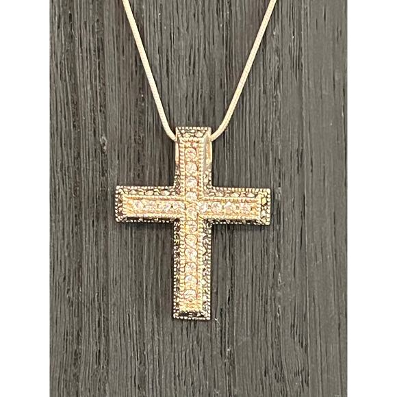 925 Sterling Silver Cross Pendant Necklace 16” Rhinestones Italy Thailand Marked - Picture 1 of 10